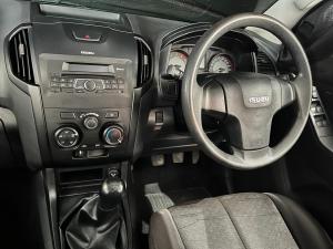 Isuzu D-Max 250 double cab Hi-Ride - Image 11