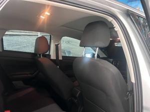 Volkswagen Polo hatch 1.0TSI Life auto - Image 11