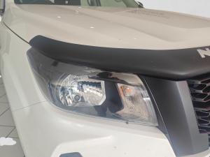 Nissan Navara 2.5DDTi double cab SE Plus auto - Image 9
