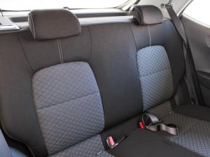 Kia Picanto 1.0 LS manual - Image 19