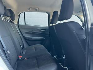 Suzuki Swift 1.2 GL+ manual - Image 12