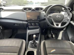 Nissan Magnite 1.0 Visia auto - Image 16
