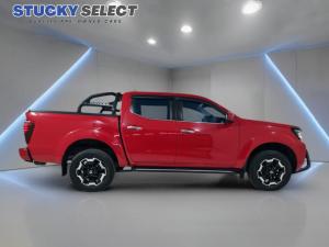Nissan Navara 2.5DDTi double cab LE Plus 4x4 - Image 5