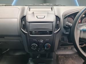 Isuzu D-Max Gen 6 250c single cab Fleetside - Image 10