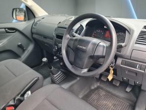 Isuzu D-Max Gen 6 250c single cab Fleetside - Image 12