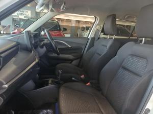 Suzuki Swift 1.2 GL+ manual - Image 11