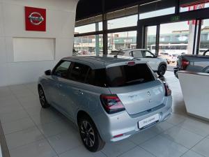 Suzuki Swift 1.2 GLX auto - Image 4