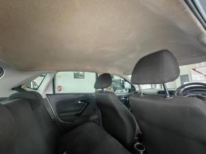 Volkswagen Polo Vivo hatch 1.4 Trendline - Image 21