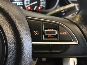 Toyota Urban Cruiser 1.5 XR manual - Image 10