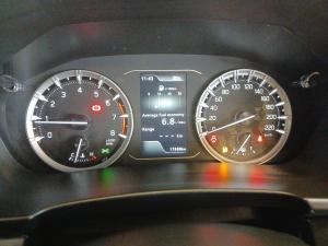 Toyota Urban Cruiser 1.5 XR manual - Image 11