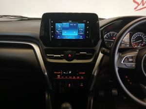 Toyota Urban Cruiser 1.5 XR manual - Image 15