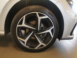 Volkswagen Polo hatch 1.0TSI Comfortline - Image 14