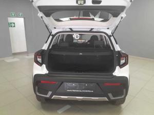 Mahindra XUV3XO 1.2T MX3 automatic - Image 5