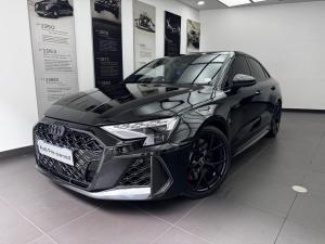 Audi RS3 sedan quattro Carbon Edition - Image 1