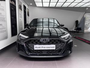 Audi RS3 sedan quattro Carbon Edition - Image 2