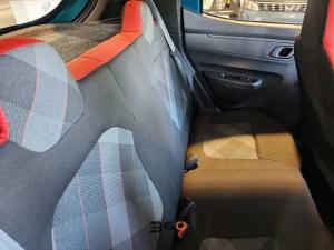 Renault Kwid 1.0 Techno auto - Image 13