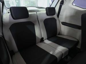 Renault Triber 1.0 Zen auto - Image 8