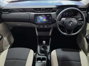 Renault Triber 1.0 Zen auto - Image 10