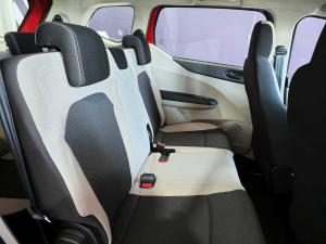 Renault Triber 1.0 Zen auto - Image 9