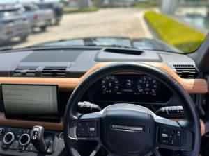 Land Rover Defender 90 P400 X - Image 16