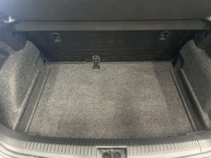 Volkswagen Polo Vivo hatch 1.6 Comfortline auto - Image 10