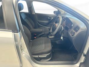 Volkswagen Polo Vivo hatch 1.6 Comfortline auto - Image 14