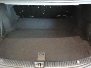 Mercedes-Benz C-Class C200 - Image 10