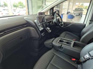 Hyundai Staria 2.2D Elite automatic - Image 15