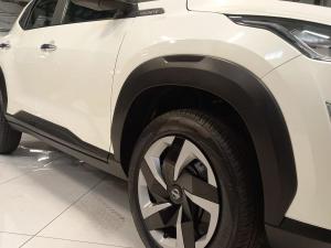 Nissan Magnite 1.0 Visia auto - Image 4