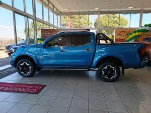Nissan Navara 2.5DDTi double cab LE 4x4 - Image 4