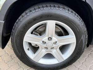 Land Rover Defender 110 D300 SE - Image 7