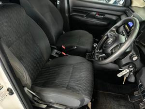 Toyota Rumion 1.5 SX manual - Image 12