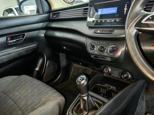 Toyota Rumion 1.5 SX manual - Image 13