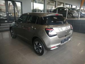 Suzuki Swift 1.2 GLX auto - Image 4