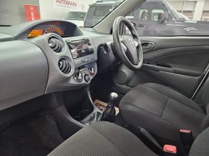 Toyota Etios sedan 1.5 Sprint - Image 7