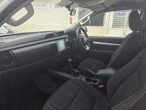 Toyota Hilux 2.4GD-6 Xtra cab Raider manual - Image 7