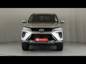 Toyota Fortuner 2.4GD-6 auto - Image 4