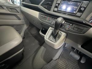 Volkswagen Transporter 2.0BiTDI Kombi SWB Trendline Plus 4Motion - Image 13