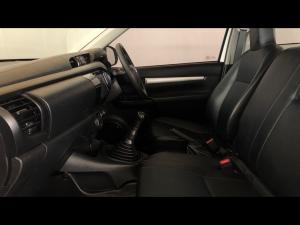 Toyota Hilux 2.4GD single cab S - Image 7