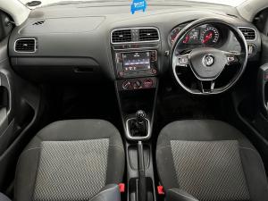 Volkswagen Polo Vivo hatch 1.6 Highline - Image 6