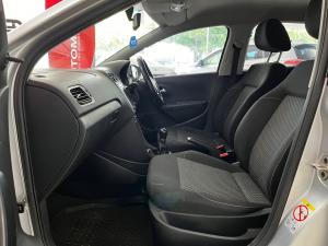 Volkswagen Polo Vivo hatch 1.6 Highline - Image 7