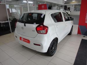 Toyota Vitz 1.0 XR auto - Image 2