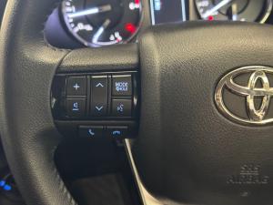 Toyota Hilux 2.8GD-6 double cab 4x4 Raider auto - Image 9