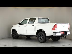 Toyota Hilux 2.4GD-6 double cab 4x4 Raider manual - Image 21