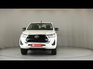 Toyota Hilux 2.4GD-6 double cab 4x4 Raider manual - Image 4