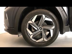 Hyundai Tucson 2.0D Elite - Image 18