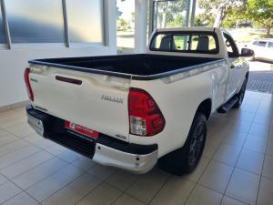 Toyota Hilux 2.4GD-6 single cab 4x4 Raider manual - Image 2