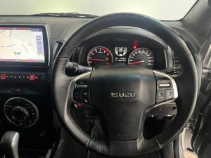 Isuzu D-Max 300 3.0TD double cab 4x4 LX auto - Image 8