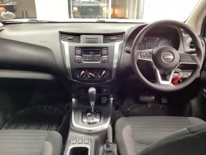 Nissan Navara 2.5DDTi double cab SE auto - Image 6