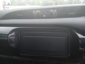 Toyota Hilux 2.0 single cab S (aircon) - Image 12